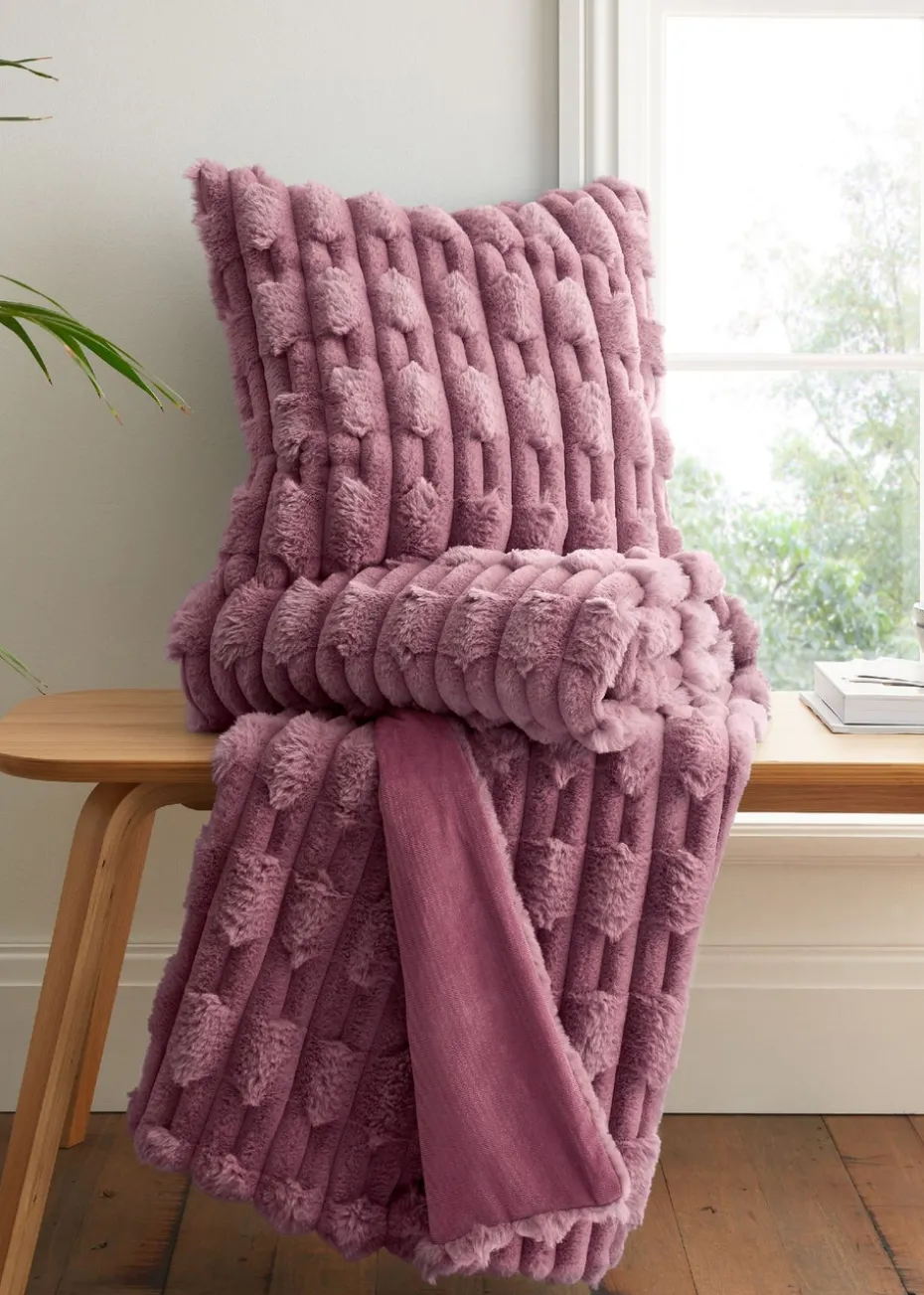 Bianca Fine Linens So Soft Carved Faux Fur Cushion (50x50cm)