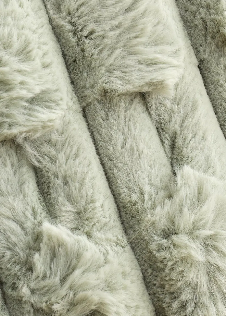Bianca Fine Linens So Soft Carved Faux Fur Cushion (50x50cm)