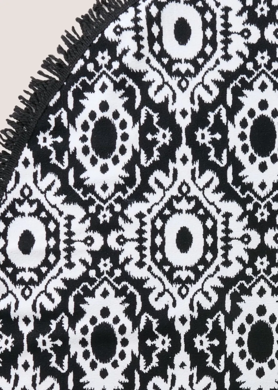 Black Mono Round Beach Towel