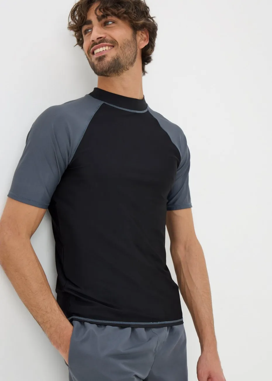 Black Rash Vest