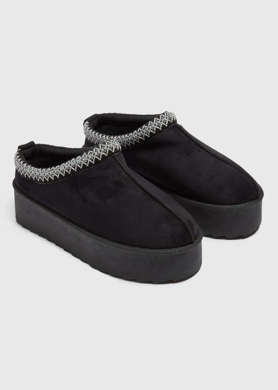 Black Snug Trim Mule