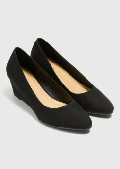 Black Wedge Court Heels