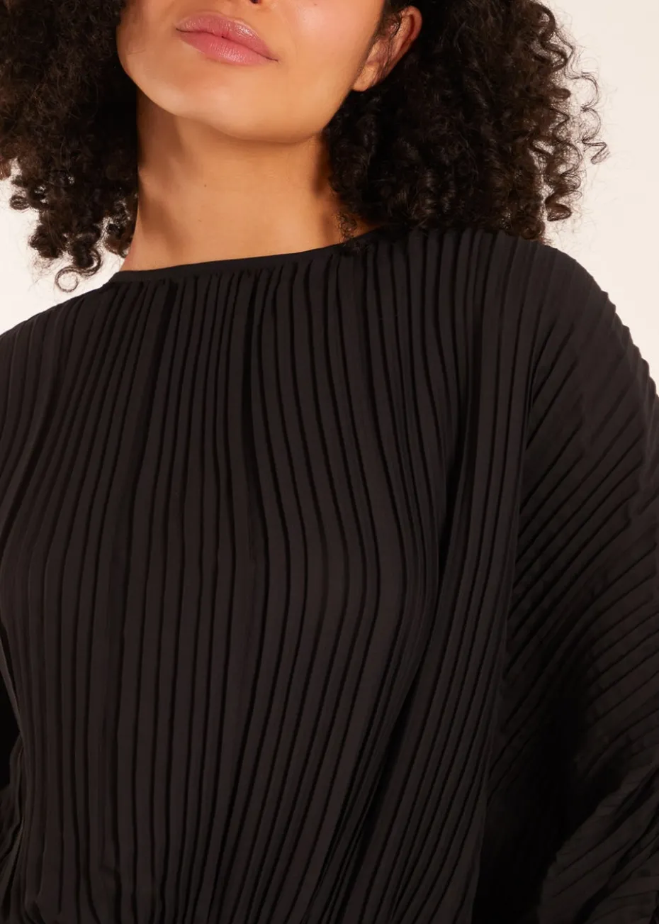 Blue Vanilla Black Long Sleeve Pleated Top