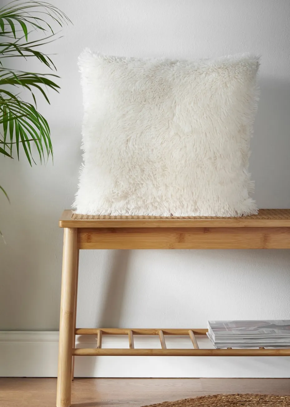 Catherine Lansfield Cuddly Cushion (45x45cm)