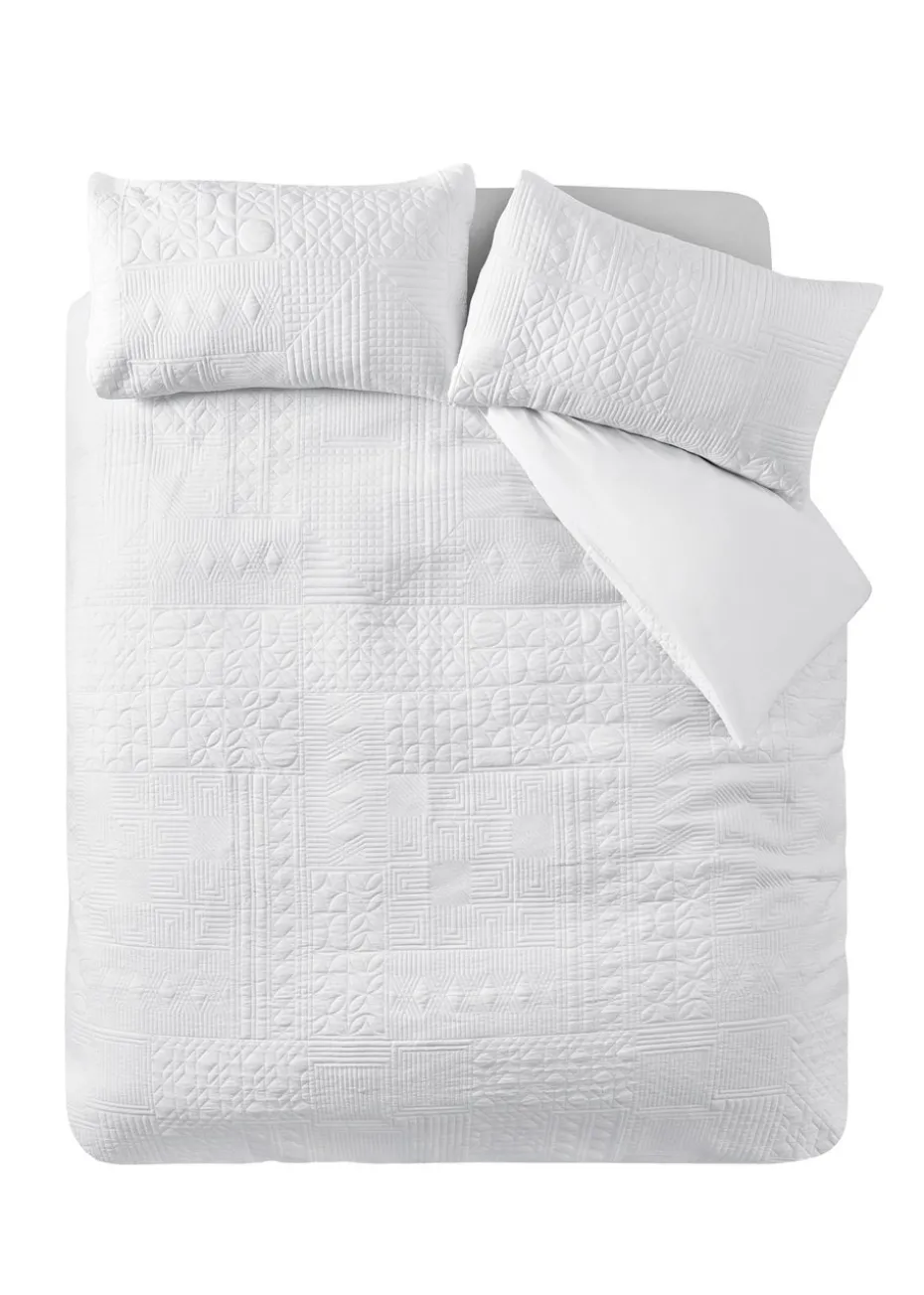 Catherine Lansfield Folkstone Geo Duvet Cover Set