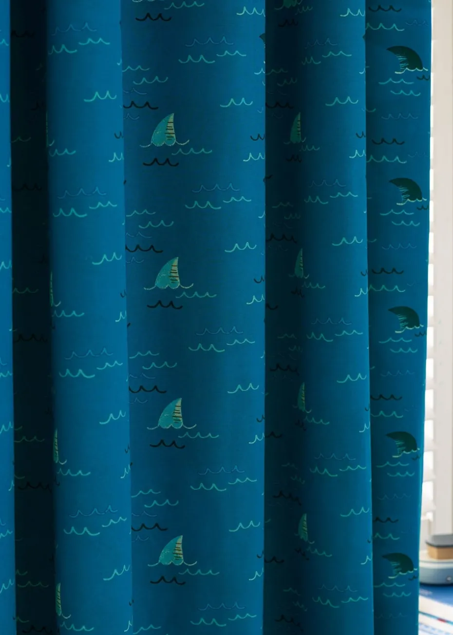 Catherine Lansfield Kids Blue Jawsome Shark Fully Reversible Eyelet Curtains