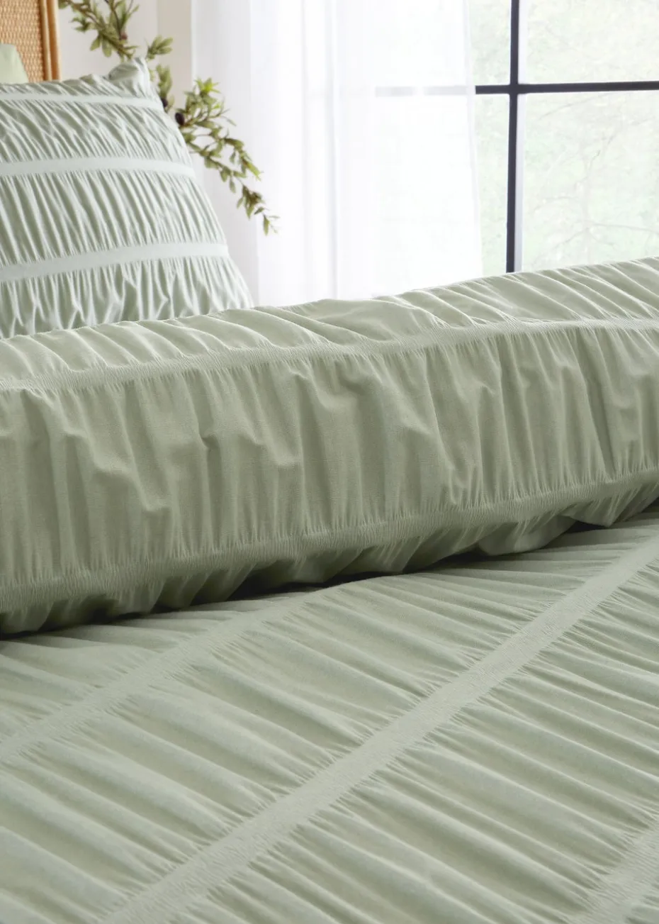 Catherine Lansfield Seersucker Duvet Cover Set