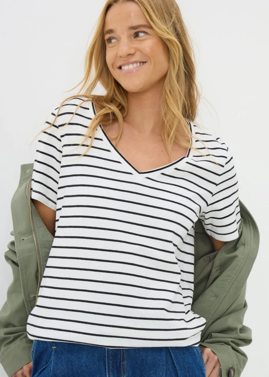 Cream Stripe V-Neck Regular Fit T-Shirt