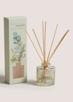 Eucalyptus Cottage Candle (9cm x 7.5cm x 7.5cm)