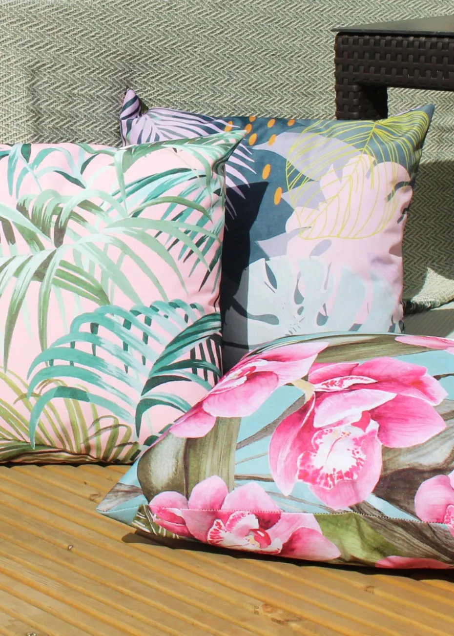 furn. Leafy Outdoor Filled Cushion (43cm x 43cm x 8cm)