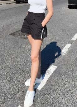 Gini London Black Tailored Shorts