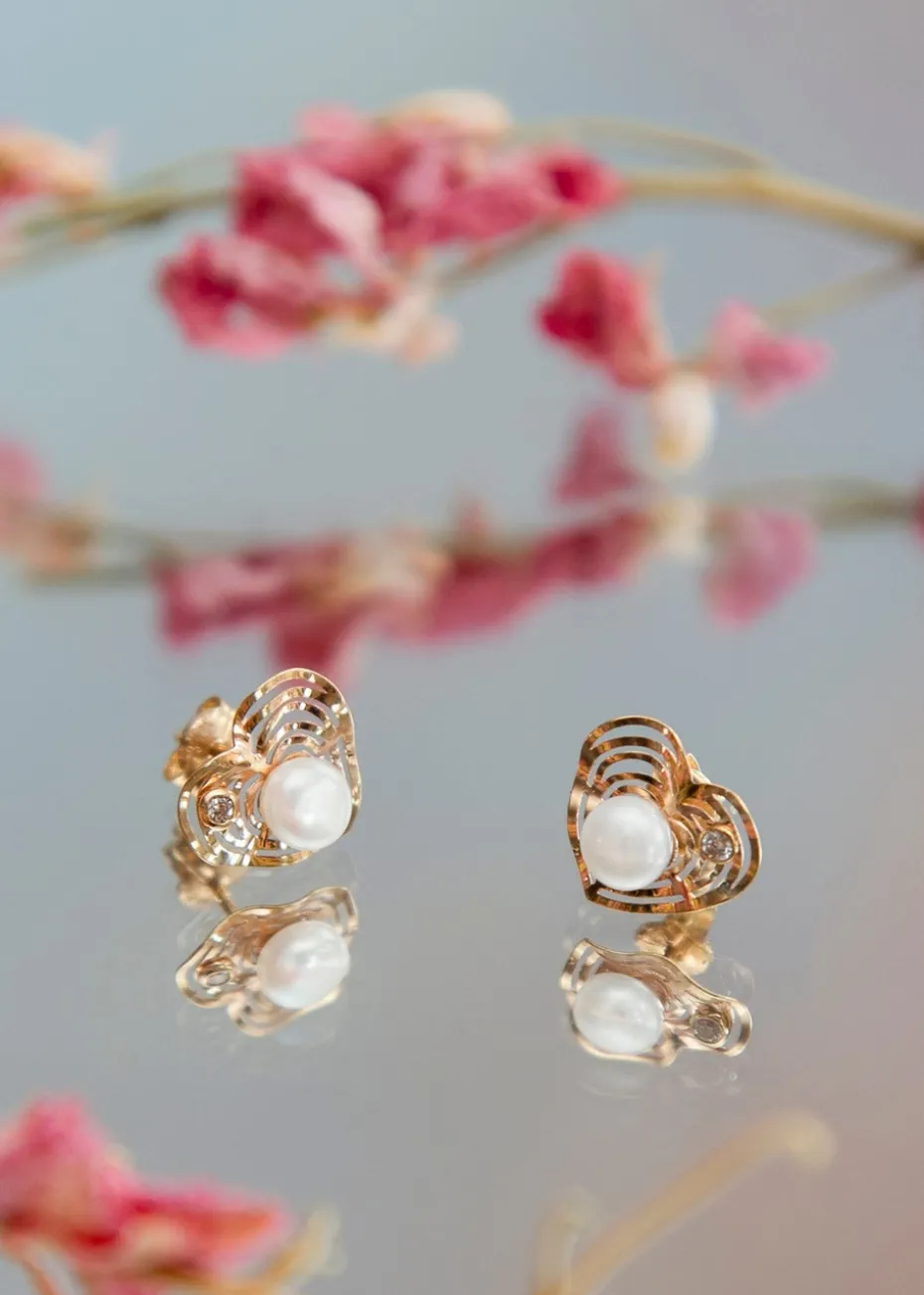 Golden Moments 9ct Yellow Gold Freshwater Pearl and CZ Heart Stud Earrings