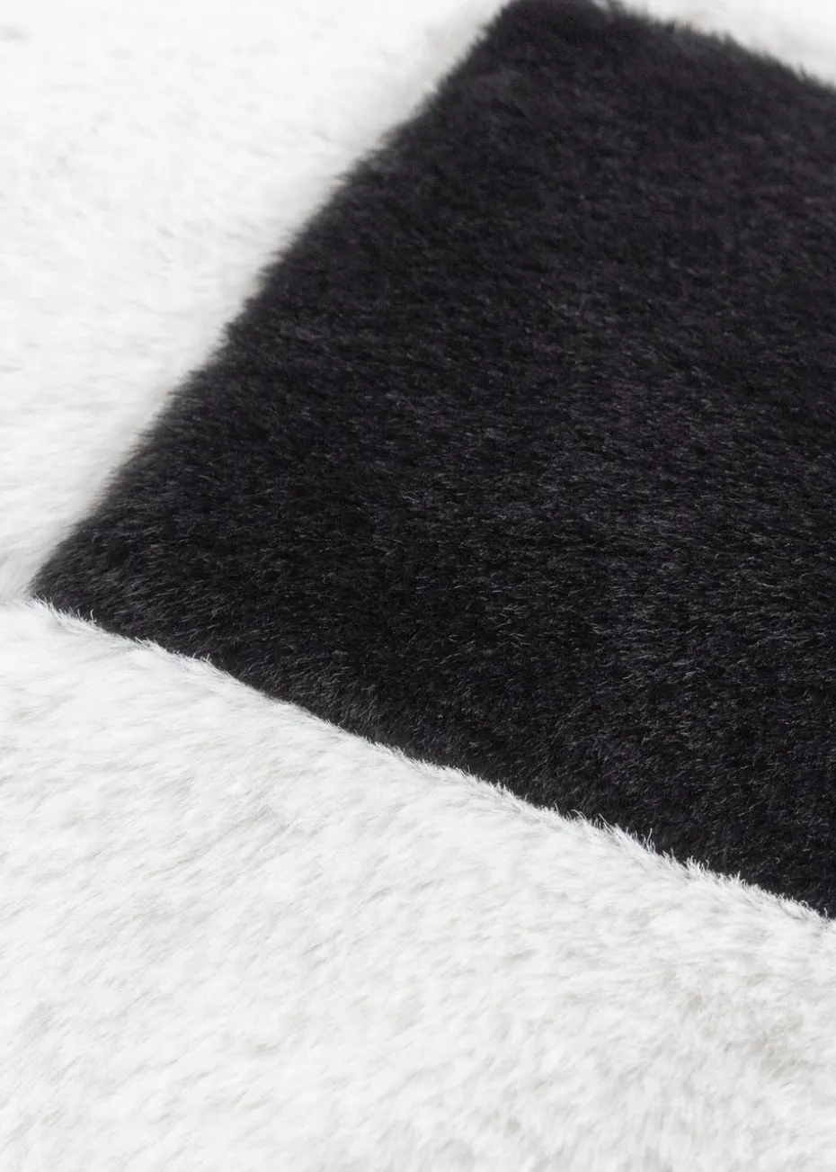 Heya Home Cozee Check Faux Fur Filled Cushion (50 x 50 x 8 cm)