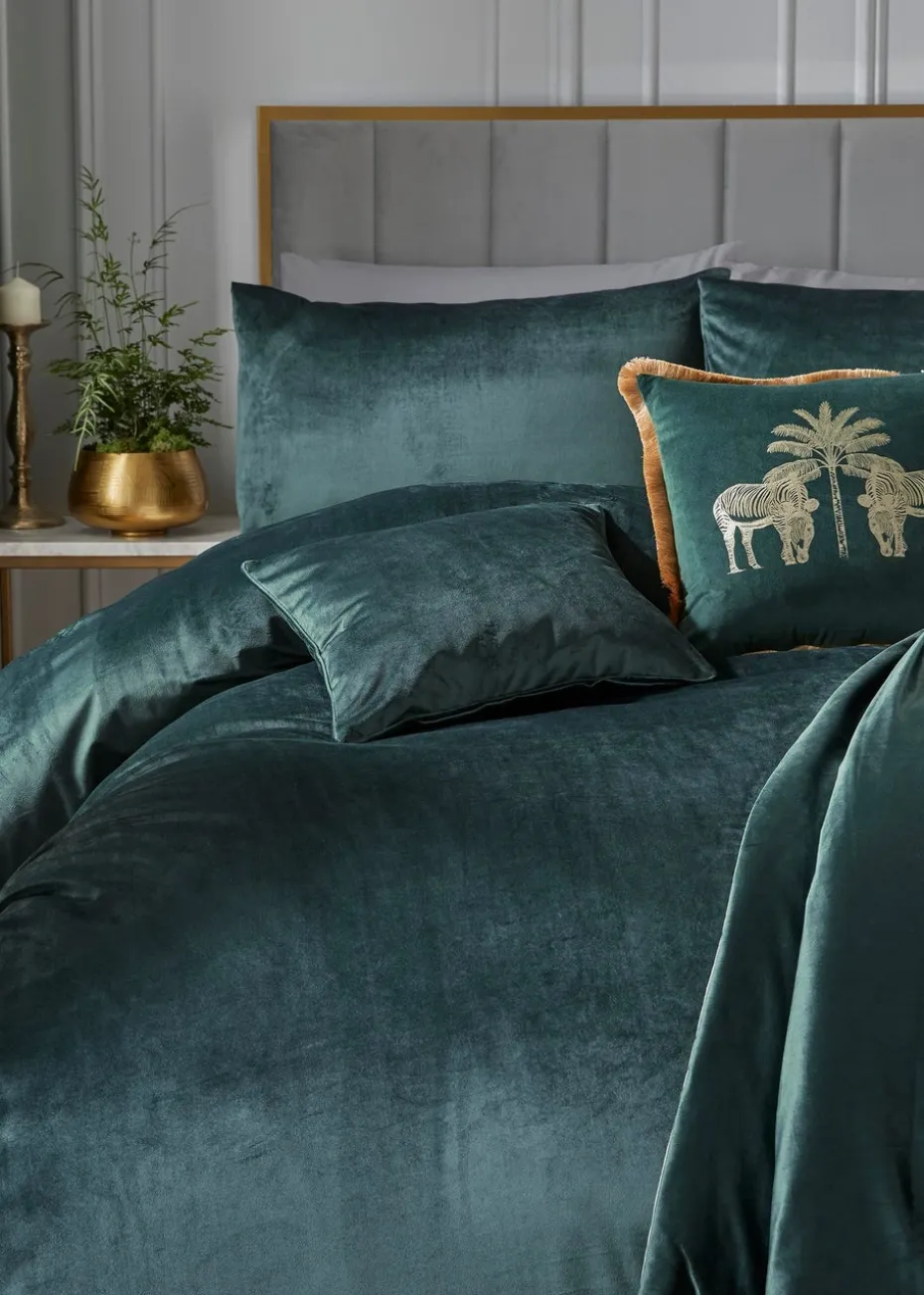 Laurence Llewelyn-Bowen Montrose Velvet Green Duvet Cover Set
