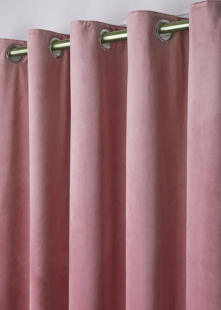 Laurence Llewelyn-Bowen Montrose Velvet Blackout Pink Eyelet Curtains