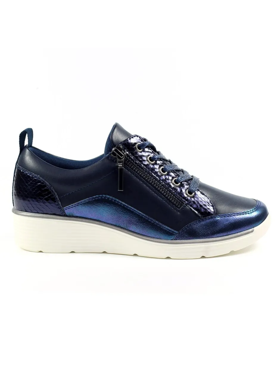 Lunar Blue Kiley Trainer