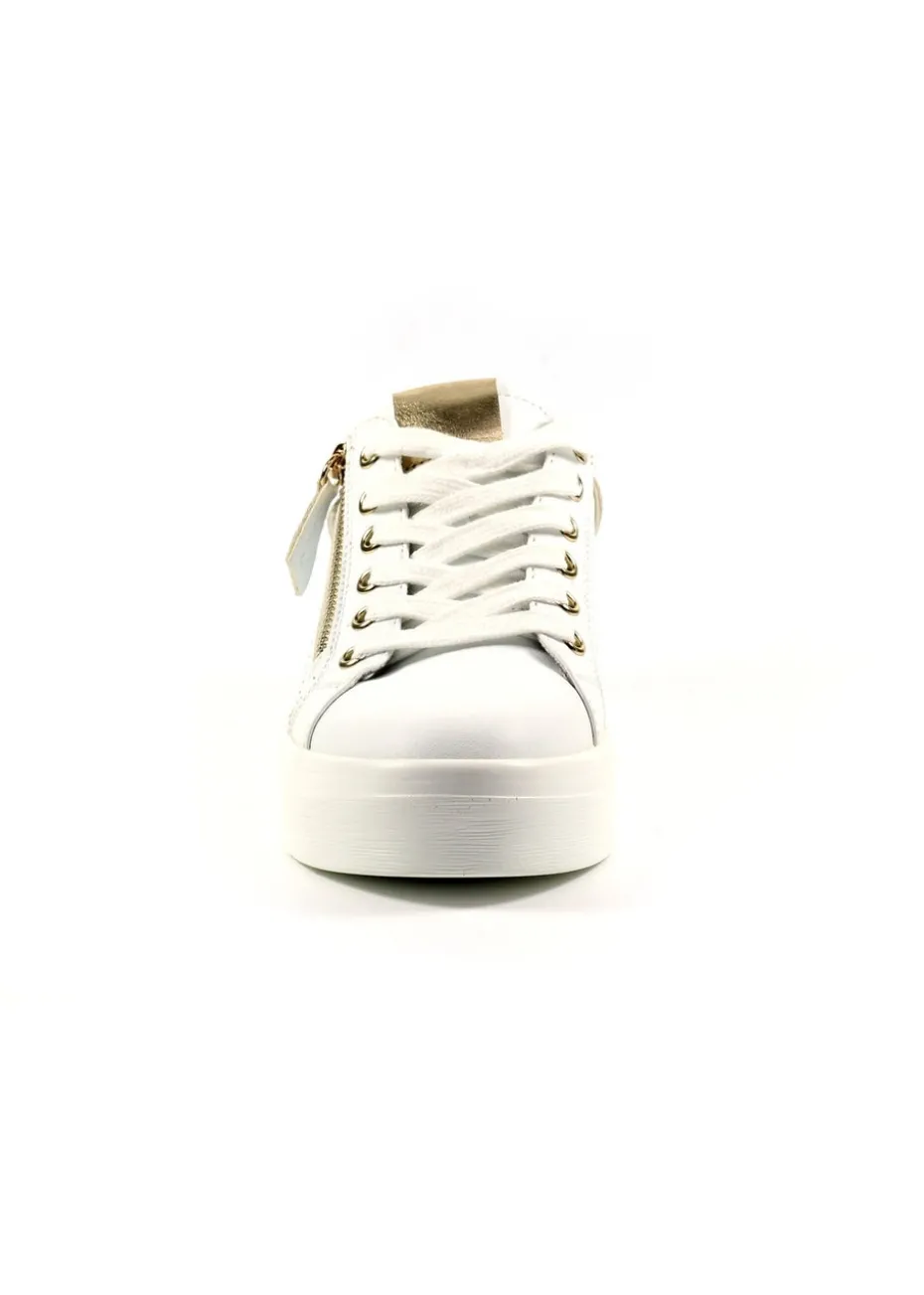 Lunar White Nia Trainer