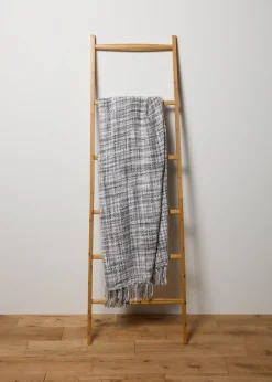 Mono Mottle Throw