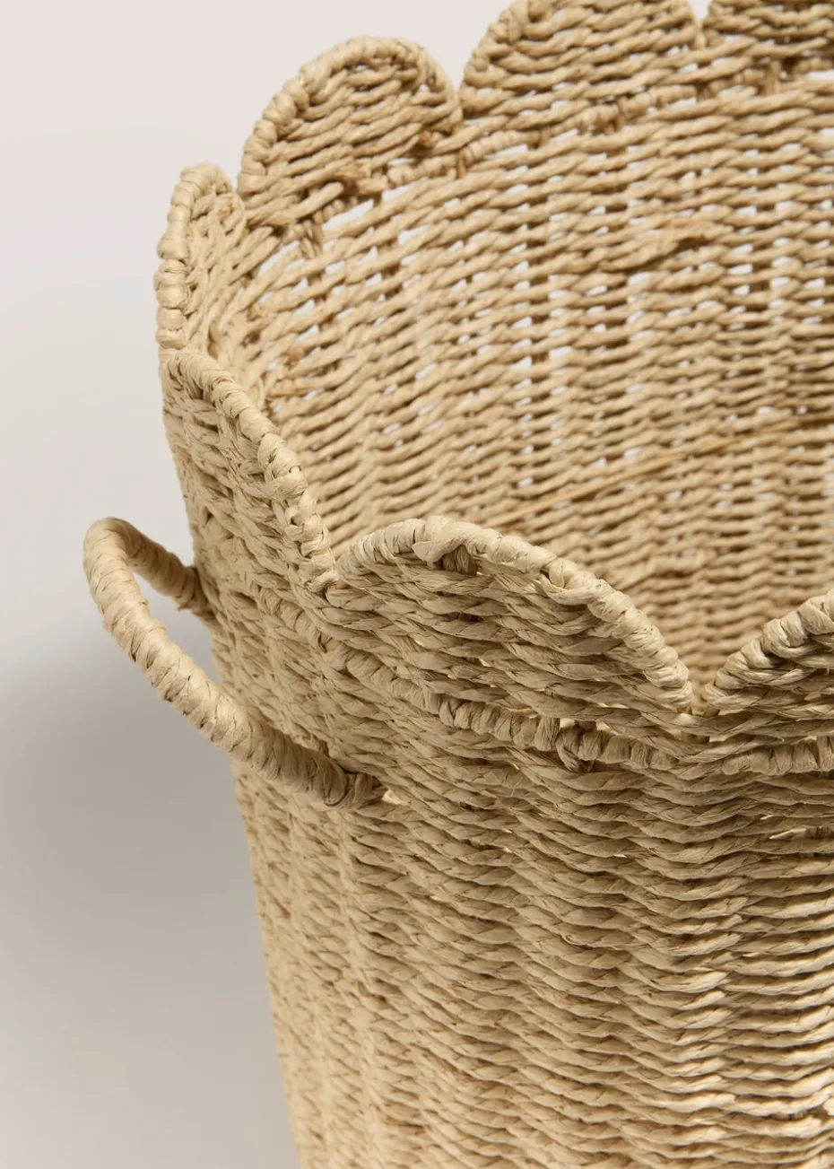 Oval Scallop Edge Basket