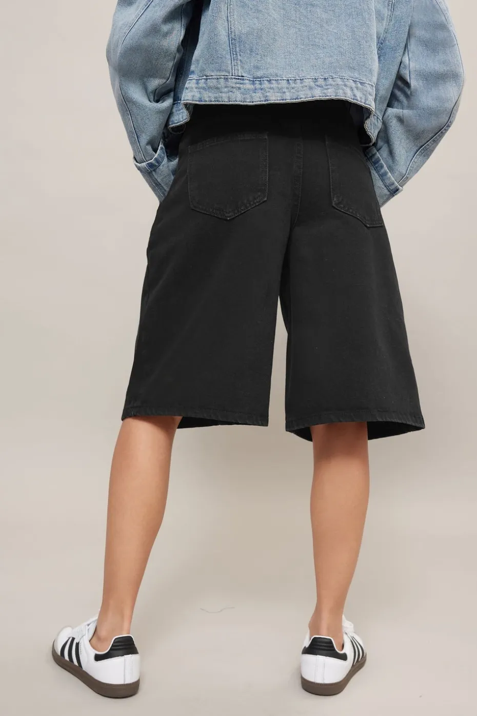 Pixiegirl Petite Black Denim Jorts