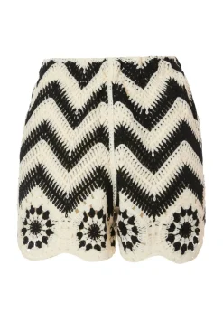 Quiz Black Crochet Scalloped Shorts