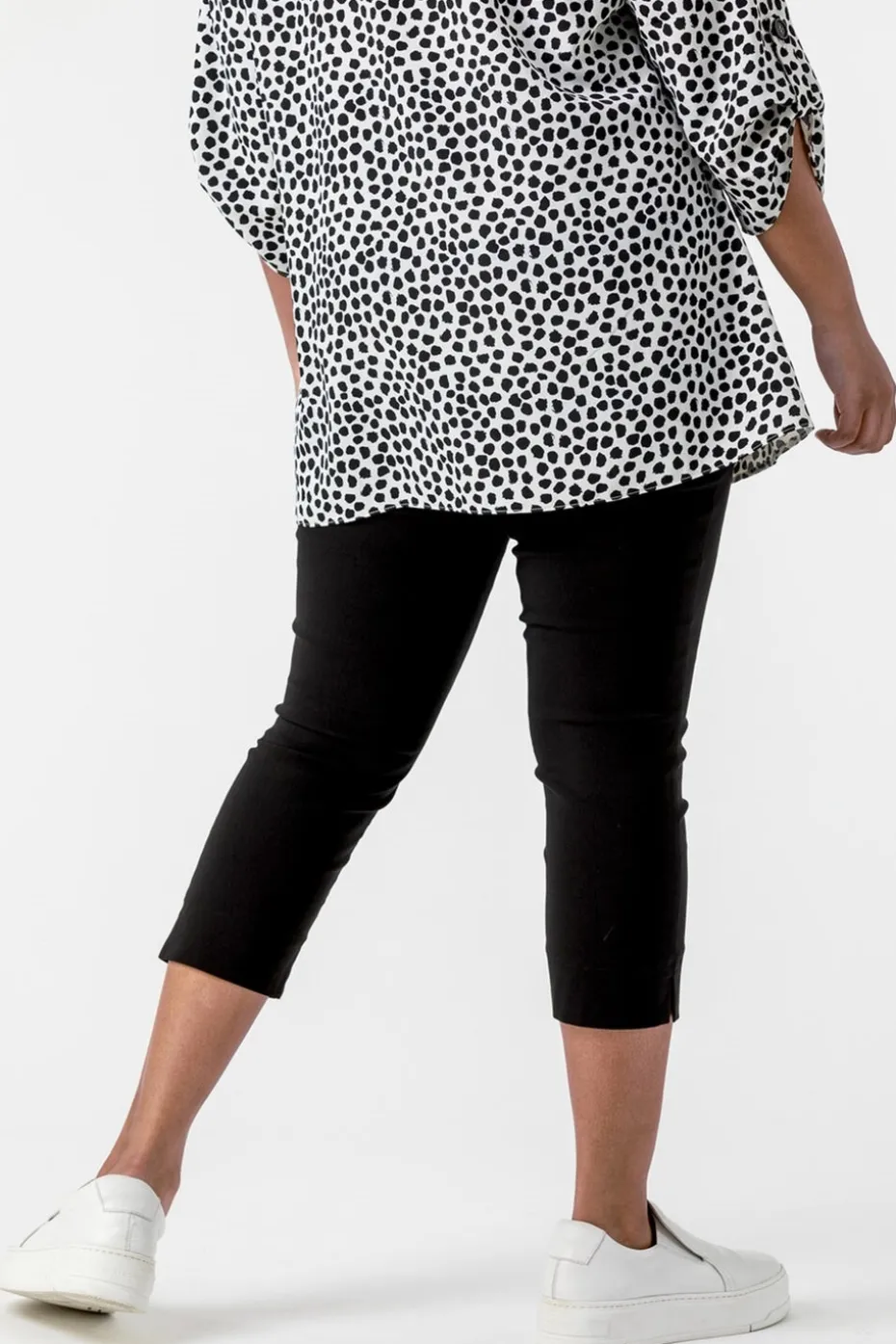 Roman Black Curve Cropped Stretch Side Split Trouser