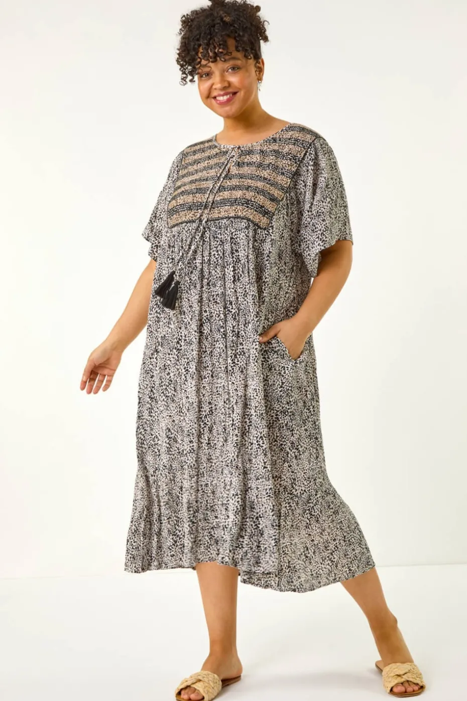 Roman Black Curve Tassel Trim Printed Dress