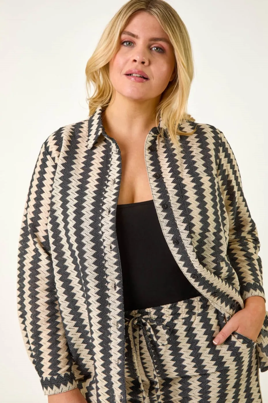 Roman Black Curve Zig Zag Woven Shirt