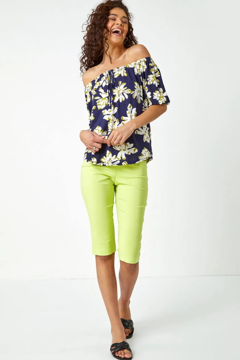 Roman Lime Stretch Knee Length Elastic Waist Shorts