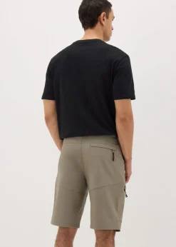 Stone Trek Short