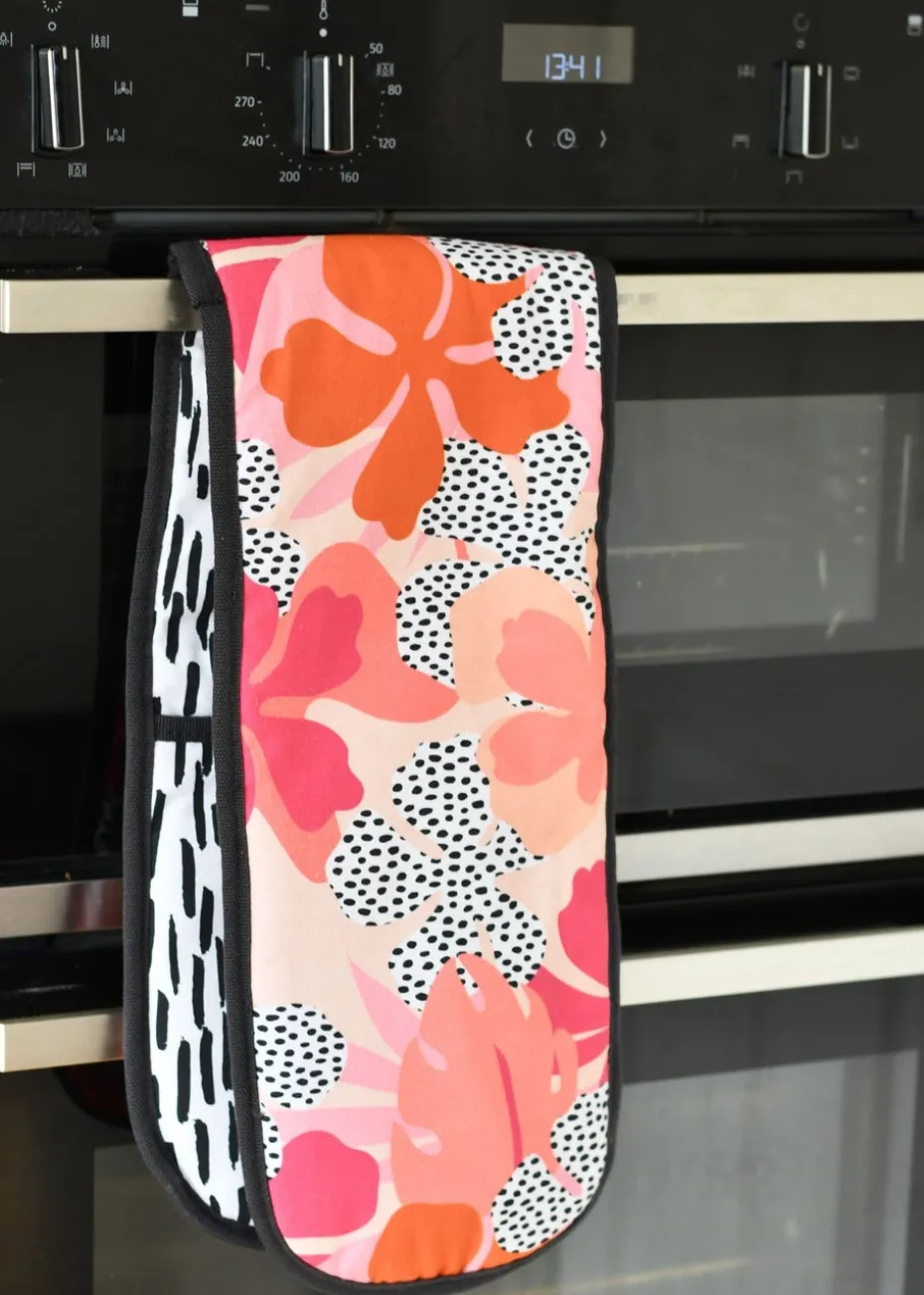 Summerhouse by Navigate Pink Tribal Fusion Oven Gloves