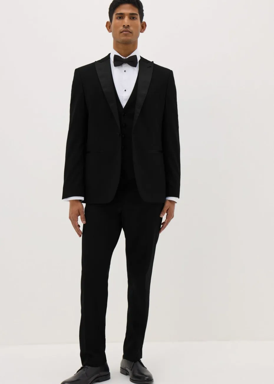 Taylor & Wright White Regular Fit Shirt & Bow Tie Set