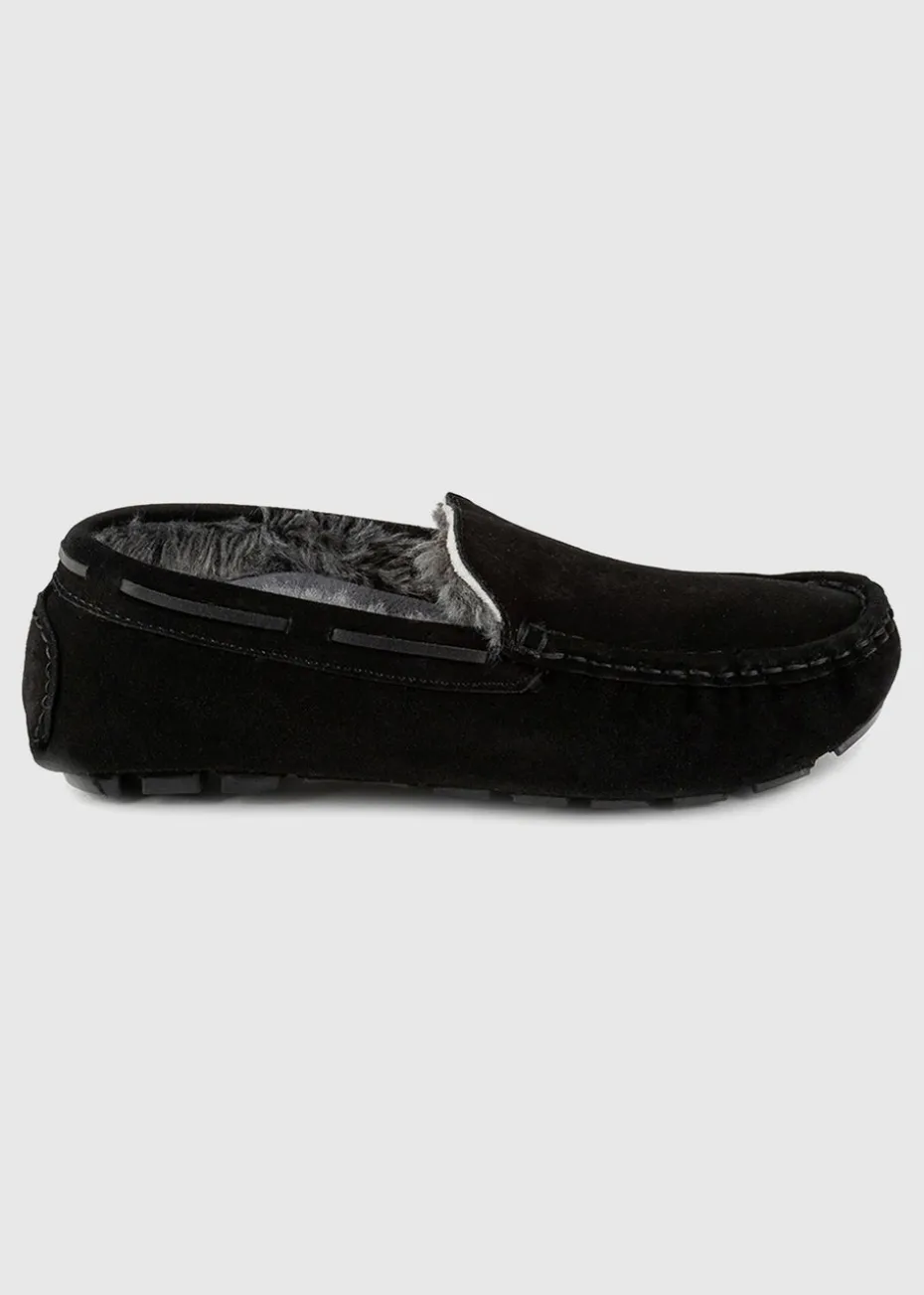 Totes Isotoner Black Real Suede With Closed Stitch Moccasin Slipper