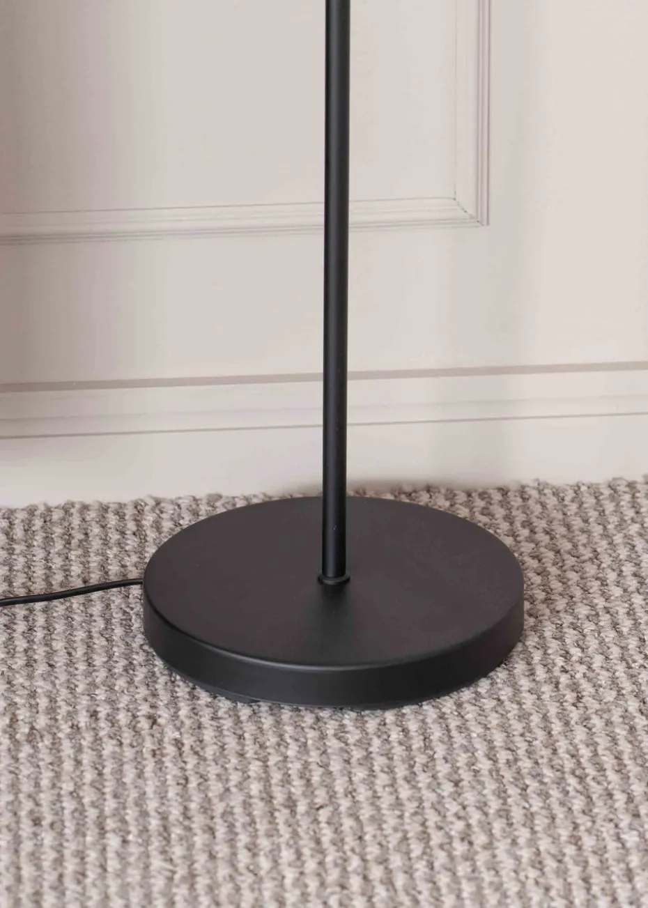 ValueLights Maya Black Floor Lamp with White Shades (158.5cm x 26.5cm x 26.5cm)