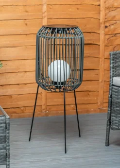 ValueLights Solar Tripod Lantern With Integrated Globe LED's (77cm x 29cm x 29cm)