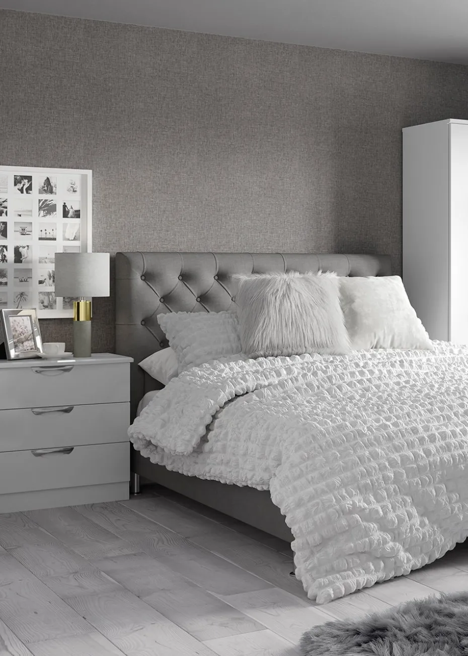 White Cotton Seersucker Duvet Set
