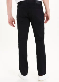 Wrangler Black Stretch Straight Fit Jeans