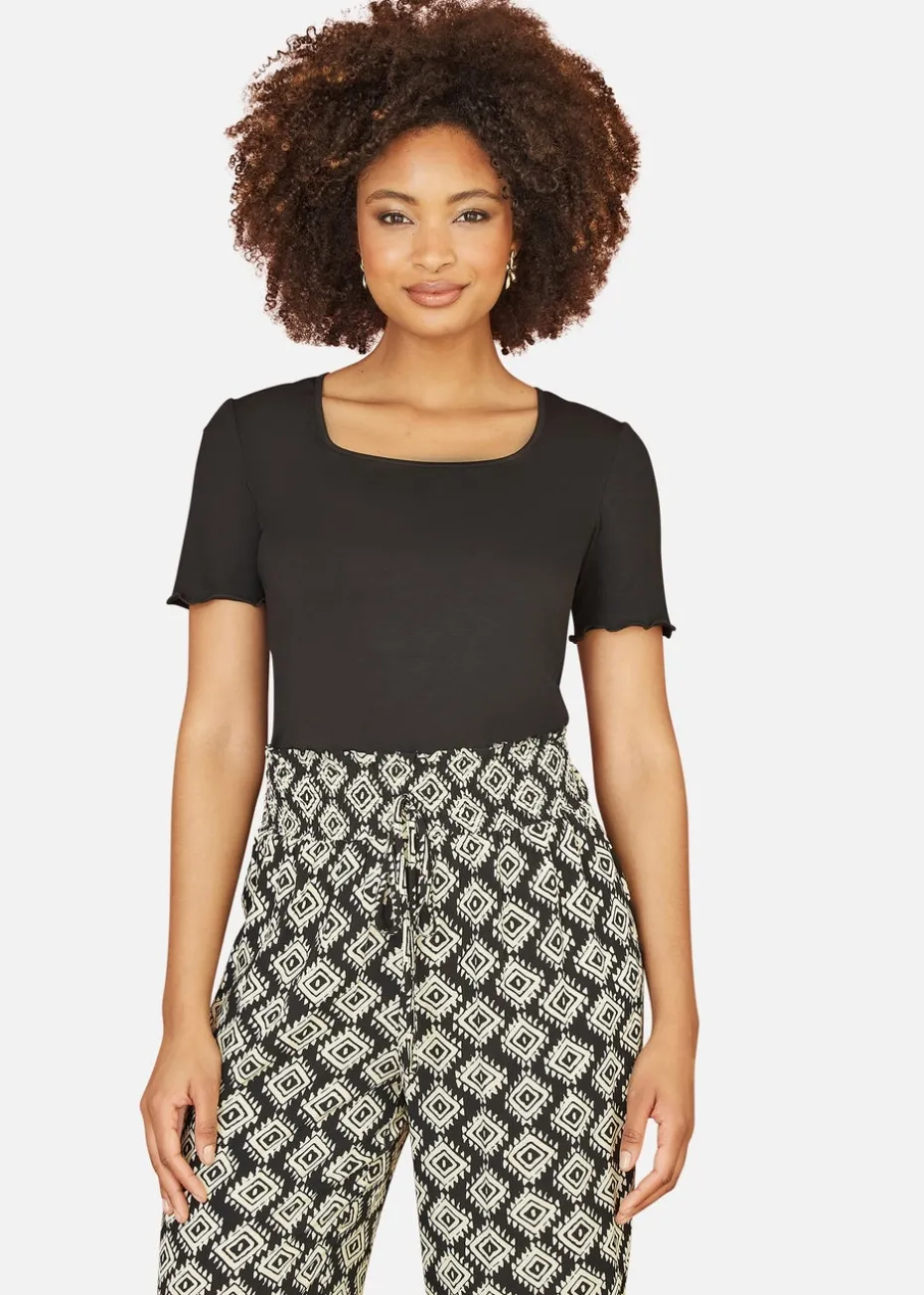 Yumi Black Cotton Jersey Lettuce Trim T-Shirt