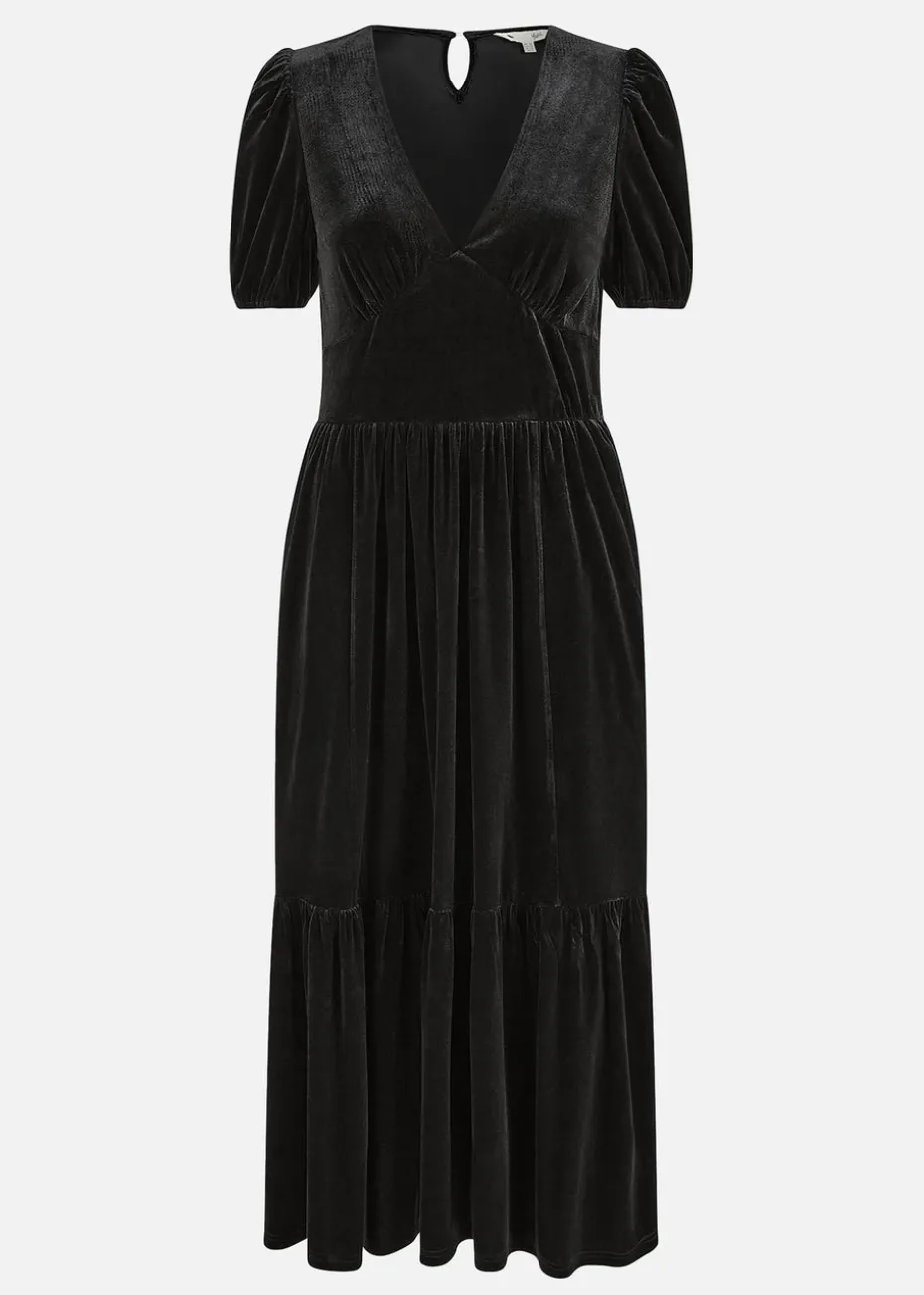 Yumi Black Velvet Midi Dress