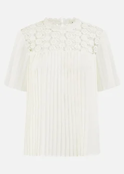 Yumi White Lace Panel Pleated Short Sleeve Top
